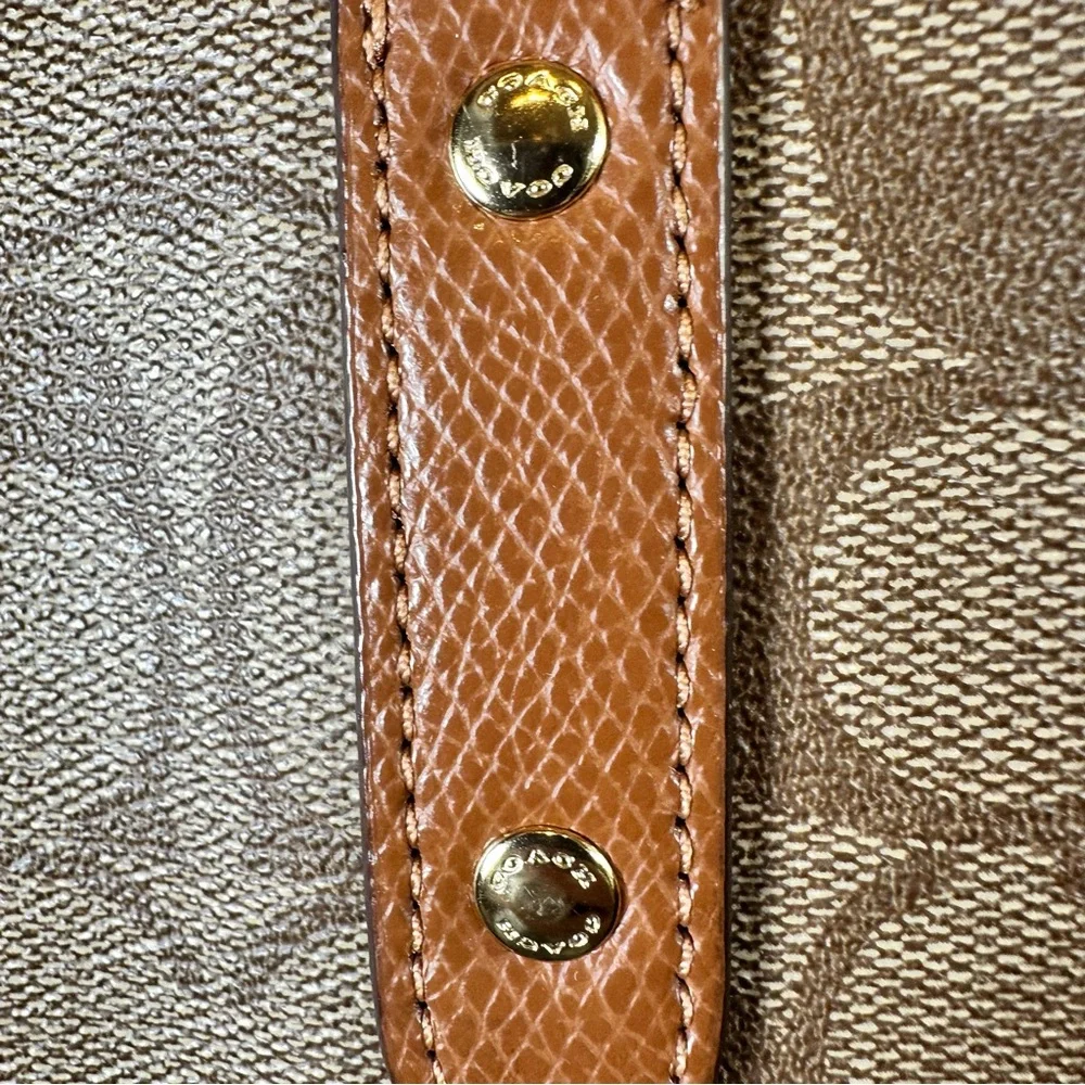 Coach Brown Classic Tote Bag - Picture 12 of 17